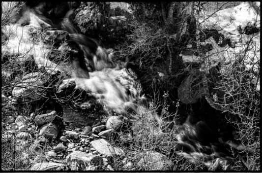 Winter Cascade (Cenital View) / Cascada Invernal
